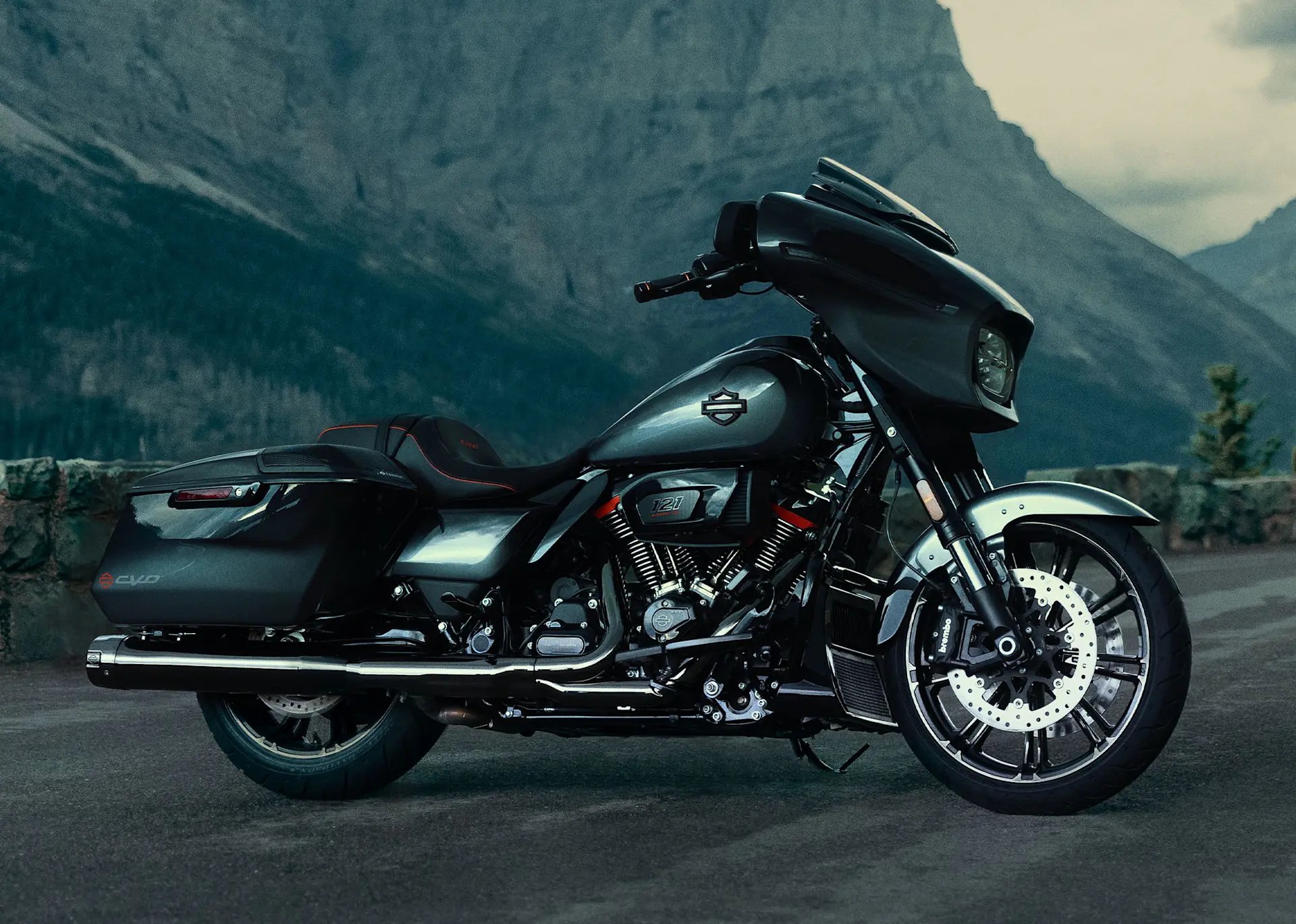 CVO Street Glide 2025