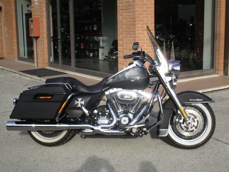 Harley-Davidson Touring FLHRC 103 Road King Classic – 2013